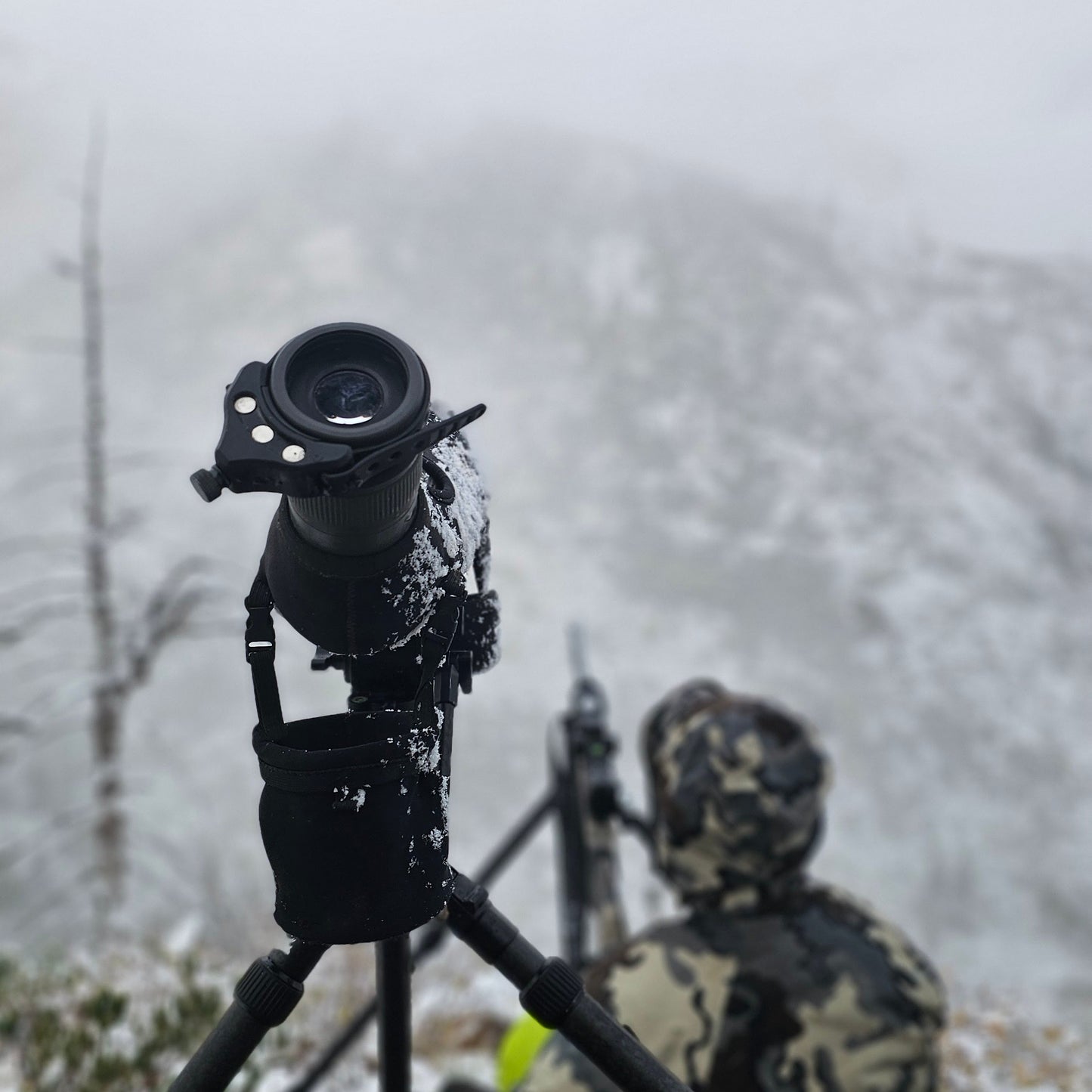 Adjustable Magnetic Optics Adapter