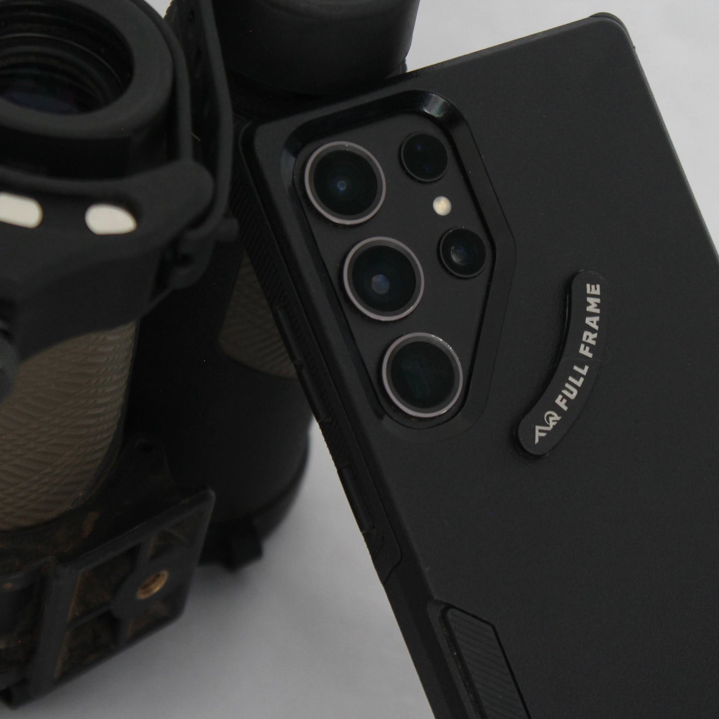 Adjustable Magnetic Optics Adapter