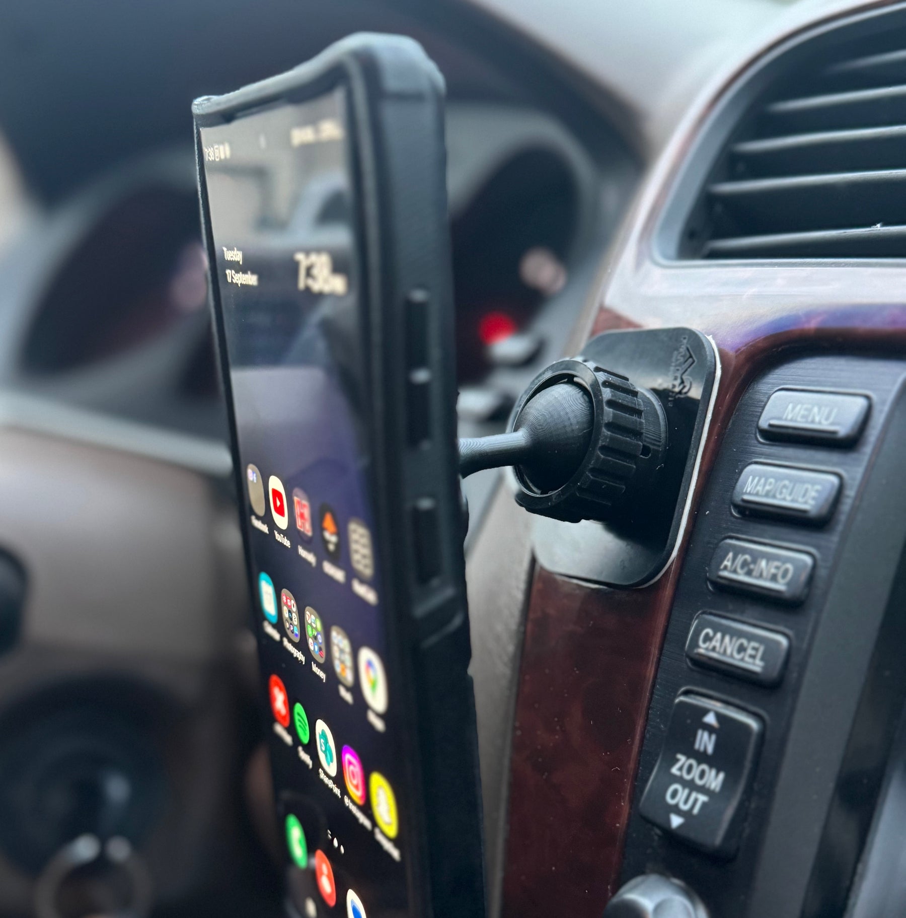 Magnetic Car Mount Attachment